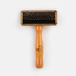 OVER ZOO Borstel met metalen naalden en balletjes M